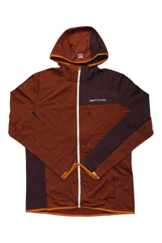 clay orange:#923027